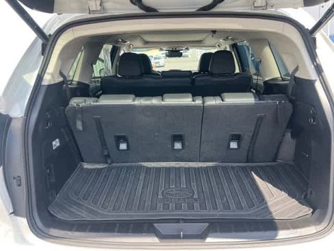 Used 2023 Subaru Ascent Limited w/ Technology Package AWD/4WD image 11