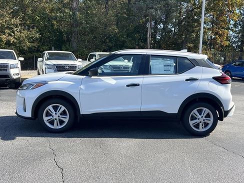 New 2025 Nissan Kicks Play S image 20