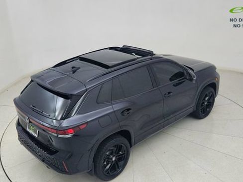 Used 2025 Volkswagen Tiguan SE R-Line AWD/4WD image 76