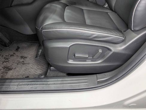 Certified 2025 MAZDA CX-5 AWD 2.5 S w/ Select Package image 32