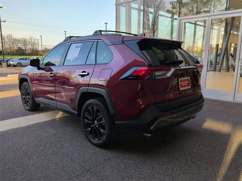 Used 2020 Toyota RAV4 Limited image 3