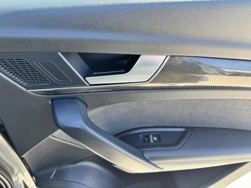 Used 2023 Audi SQ5 Premium Plus w/ Premium Plus Package image 43