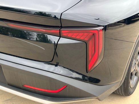 Used 2025 Kia K4 LXS FWD image 14