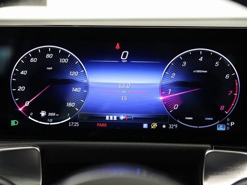New 2026 Mercedes-Benz GLB 250 4MATIC image 8