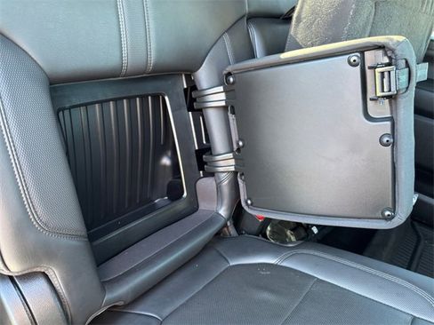 Used 2022 Chevrolet Silverado 3500 High Country image 41