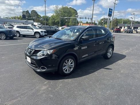 Used 2019 Nissan Rogue Sport SV w/ All-Weather Package AWD/4WD image 14
