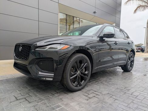 New 2026 Jaguar F-PACE R-Dynamic S image 9