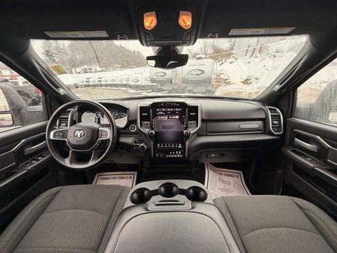 Used 2024 RAM 2500 Big Horn w/ Sport Appearance Package image 30