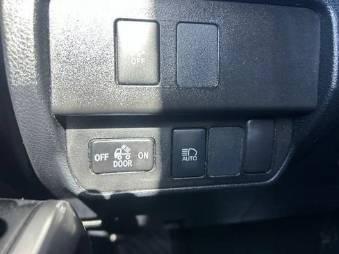 Used 2020 Toyota Tacoma SR5 w/ Technology Package AWD/4WD image 22