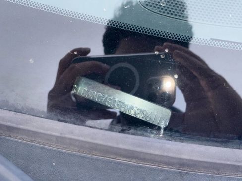 Used 2011 Chrysler 200 Limited image 22