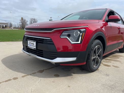New 2026 Kia Niro LX FWD image 14