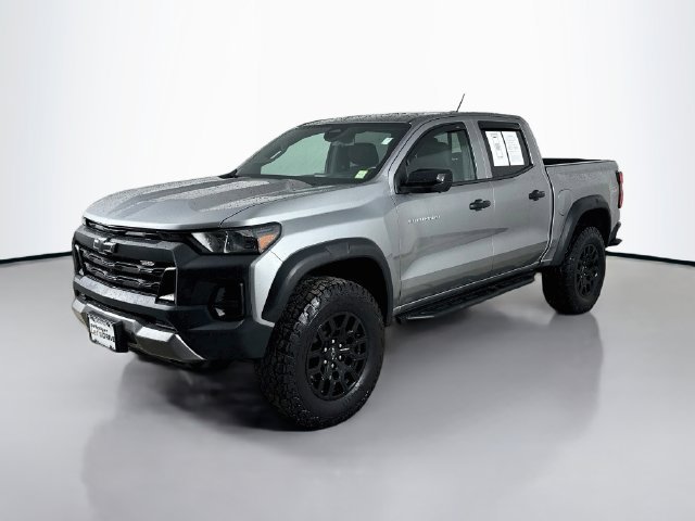 Used 2023 Chevrolet Colorado Trail Boss w/ Technology Package AWD/4WD image 5