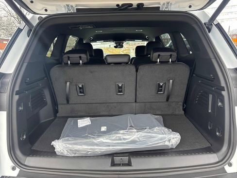 New 2026 GMC Acadia Elevation image 28