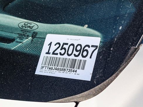 New 2025 Ford Maverick XLT w/ XLT Luxury Package image 29