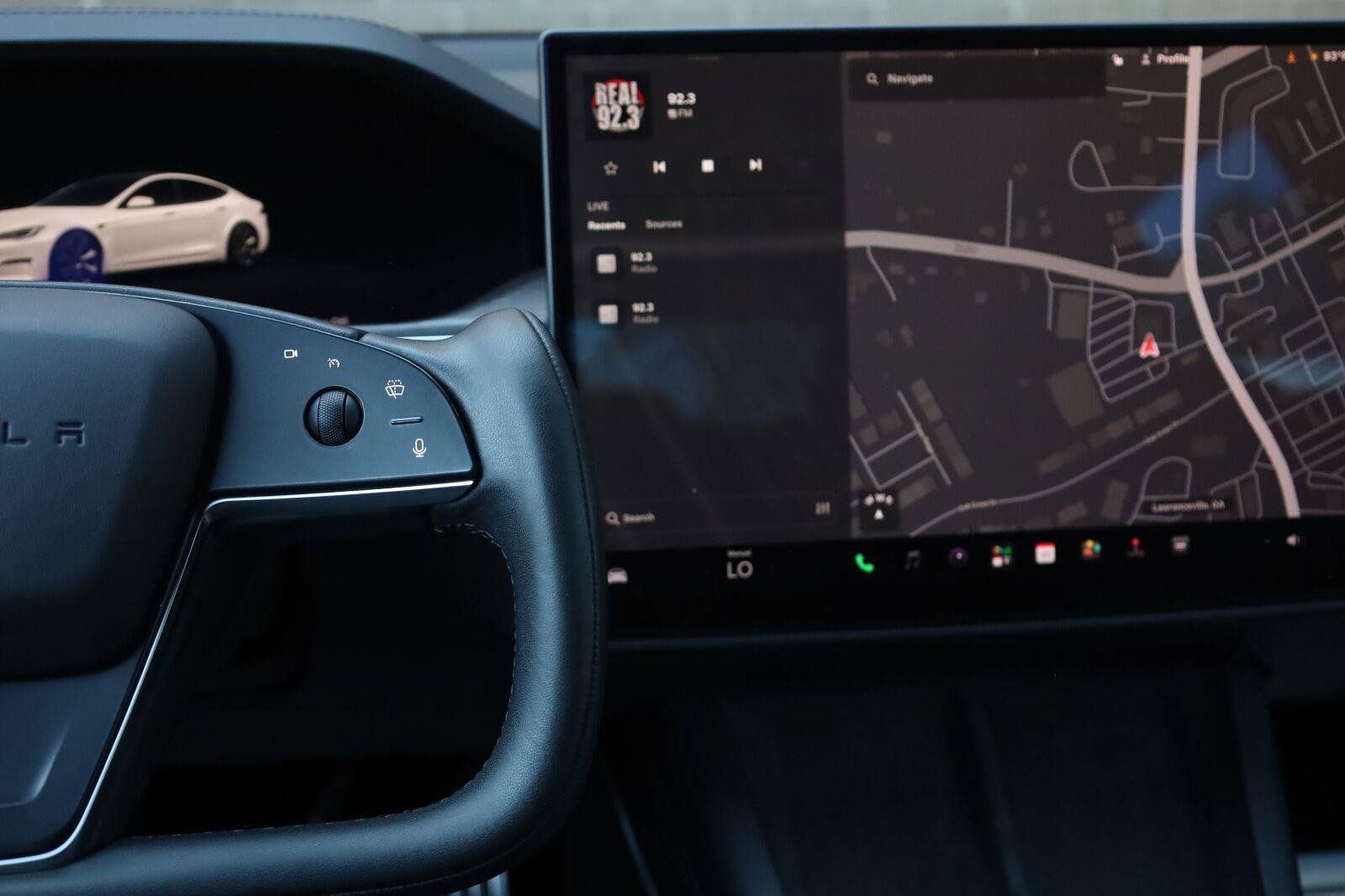 Used 2022 Tesla Model S AWD/4WD image 35