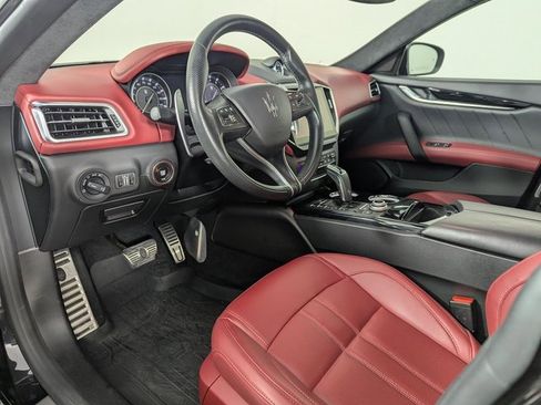 Used 2022 Maserati Ghibli Modena Q4 image 11