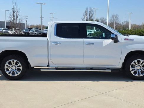 Used 2024 Chevrolet Silverado 1500 LTZ AWD/4WD image 7