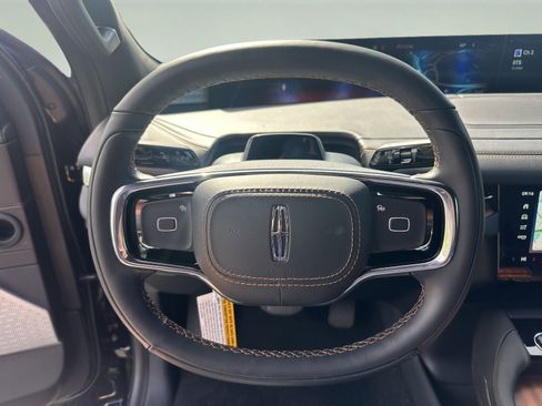 New 2026 Lincoln Navigator Black Label AWD/4WD image 14