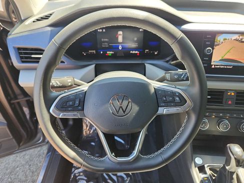 Used 2022 Volkswagen Taos SE AWD/4WD image 19