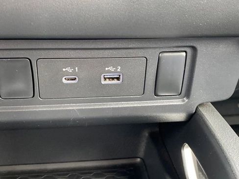 Certified 2024 Nissan Frontier SV image 19