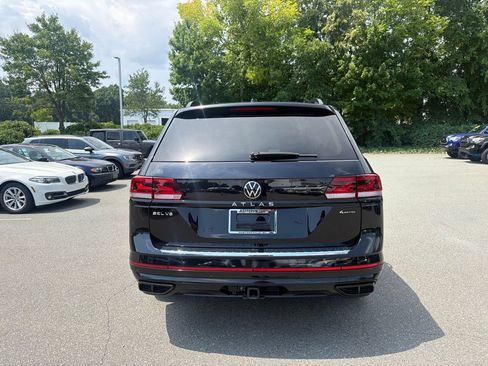 Used 2023 Volkswagen Atlas SEL R-Line AWD/4WD image 4