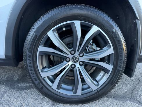Used 2019 Lexus RX 450hL Premium w/ Premium Package AWD/4WD image 9