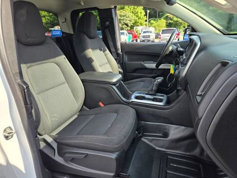 Used 2022 Chevrolet Colorado LT w/ Fleet Safety Package RWD image 19