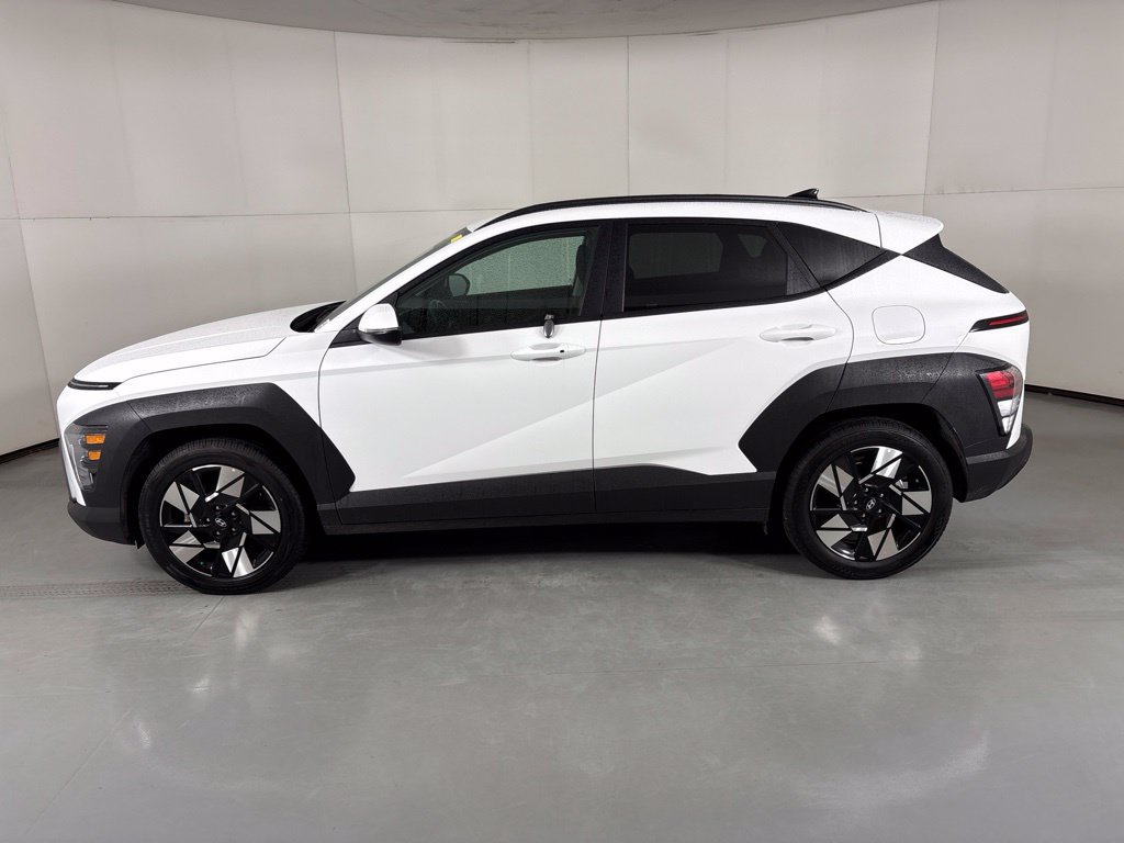 Used 2025 Hyundai Kona SEL FWD image 5