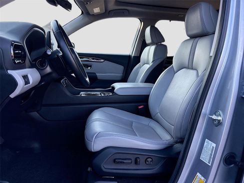 Certified 2024 Honda Pilot Touring image 26