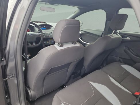 Used 2018 Ford Focus ST image 11