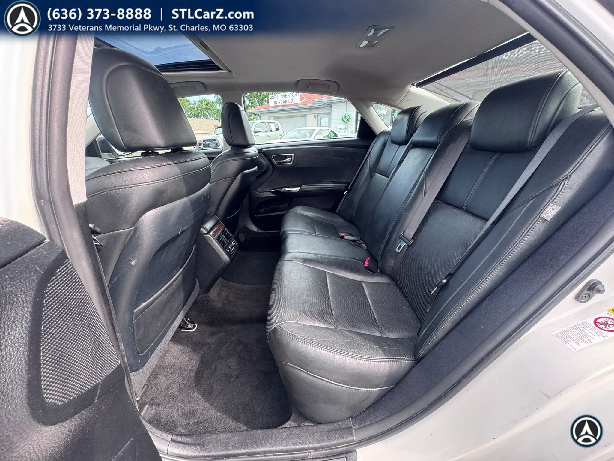 Used 2013 Toyota Avalon Limited FWD image 11