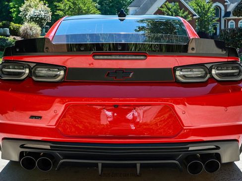 Used 2022 Chevrolet Camaro SS image 7