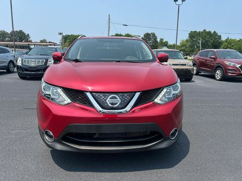 Used 2018 Nissan Rogue Sport SL AWD/4WD image 2