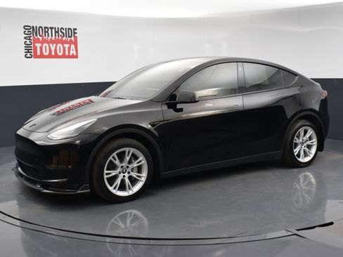 Used 2023 Tesla Model Y Long Range image 8