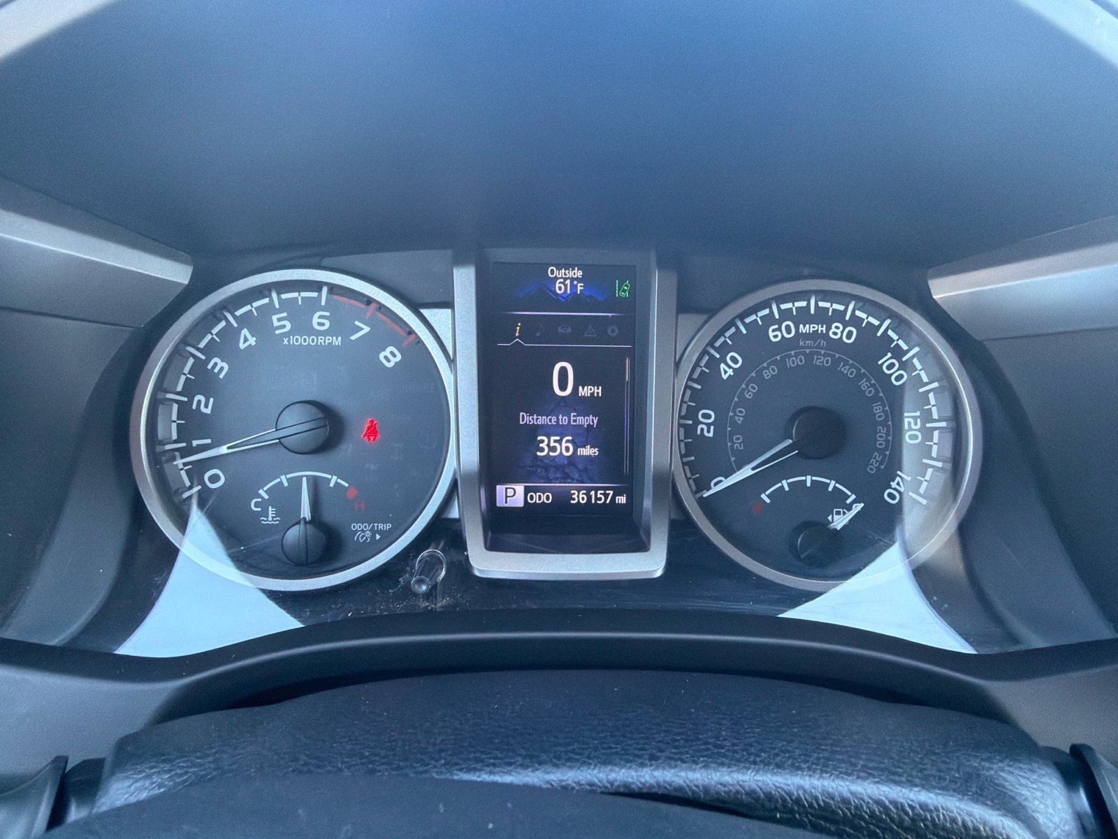 Used 2018 Toyota Tacoma SR5 AWD/4WD image 12
