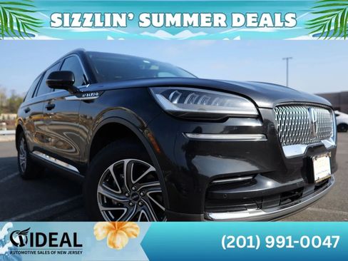 Used 2023 Lincoln Aviator AWD image 1