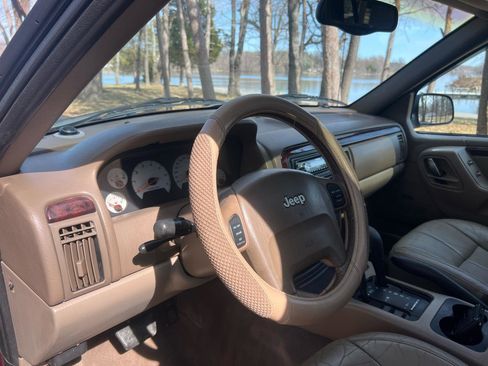 Used 2001 Jeep Grand Cherokee Limited AWD/4WD image 24