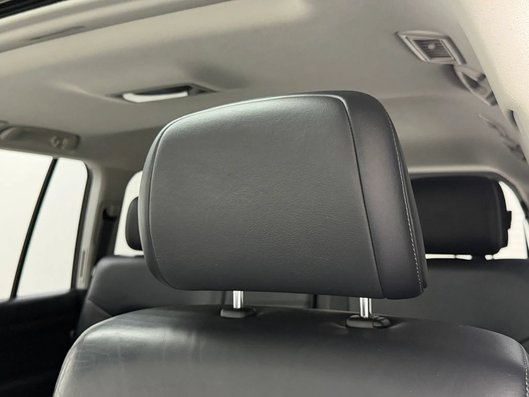 Used 2018 Toyota Land Cruiser AWD/4WD image 89
