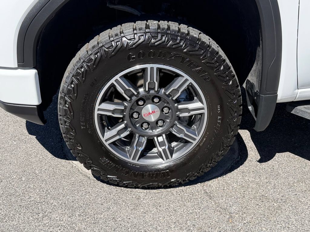 Used 2026 GMC Sierra 1500 AT4 AWD/4WD image 28