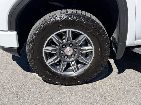 Used 2026 GMC Sierra 1500 AT4 AWD/4WD image 28