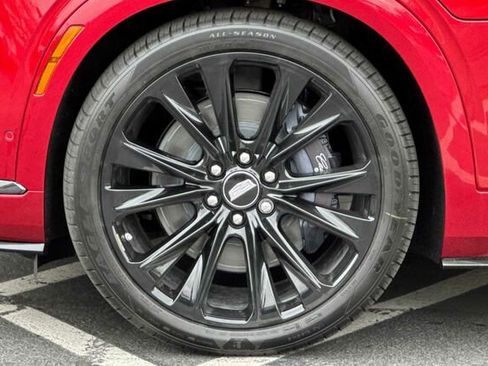 New 2026 Cadillac Vistiq Platinum image 26