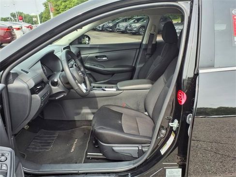 Certified 2025 Nissan Sentra SV w/ All-Weather Package image 4