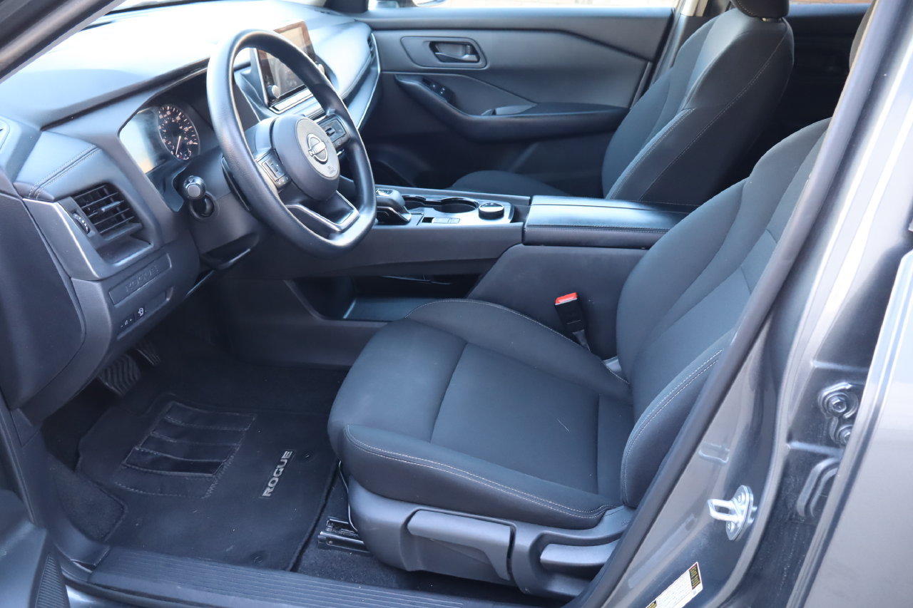 Used 2024 Nissan Rogue S AWD/4WD image 15