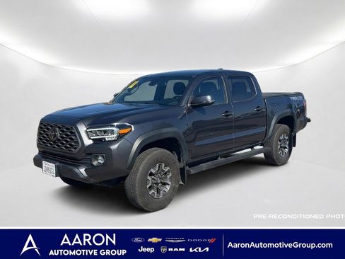 Used 2023 Toyota Tacoma TRD Off-Road w/ Technology Package AWD/4WD image 1