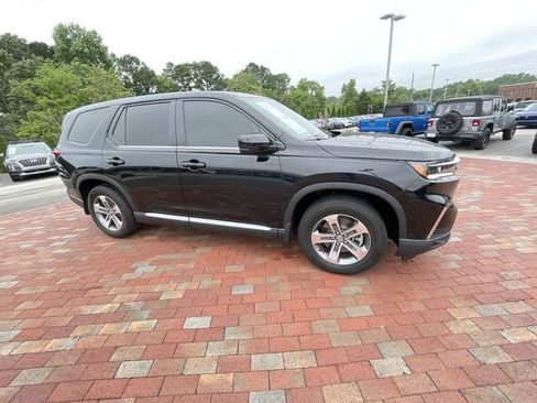 Certified 2025 Honda Pilot EX-L image 37