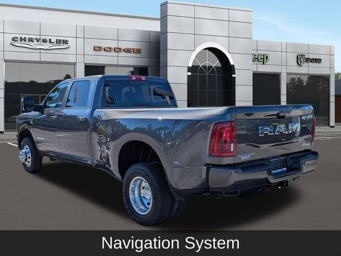 Used 2025 RAM 3500 Laramie image 5