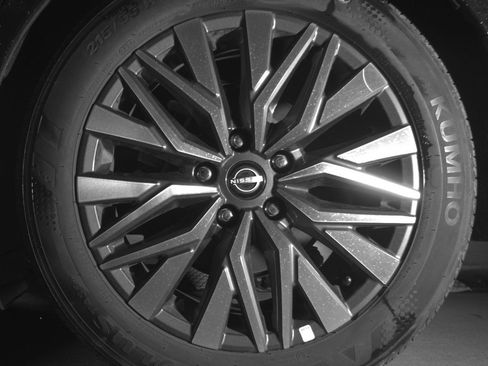 Used 2025 Nissan Altima 2.5 SV image 14