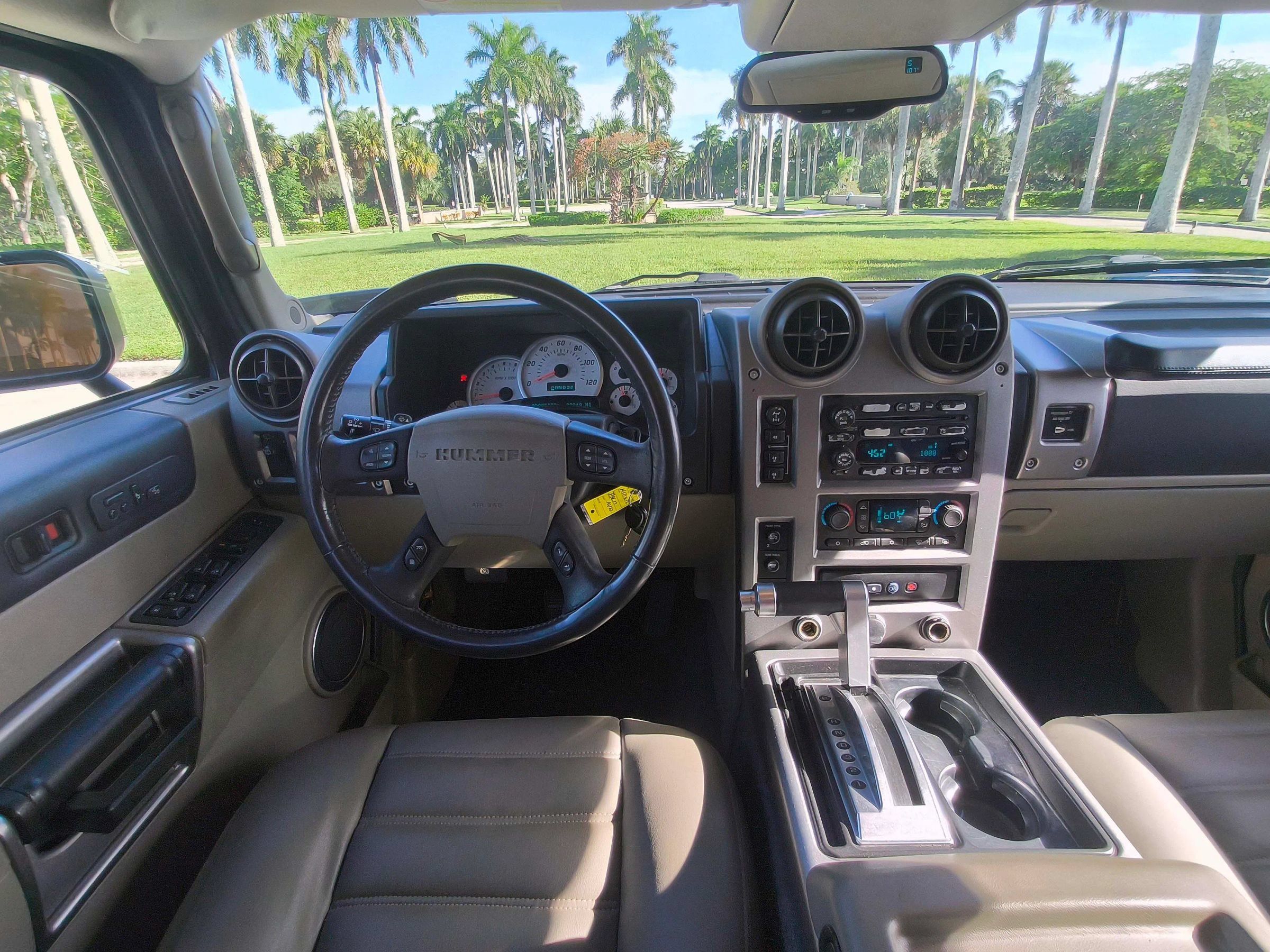 Used 2003 HUMMER H2 w/ Preferred Equipment Group AWD/4WD image 15