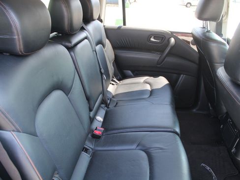 Used 2019 Nissan Armada SL w/ Premium Package AWD/4WD image 5