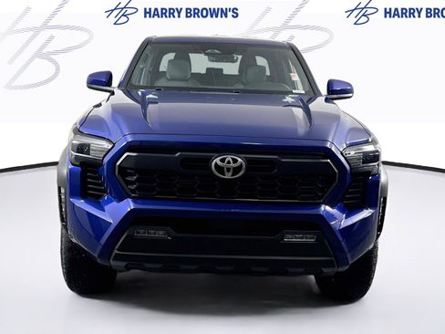 Used 2025 Toyota Tacoma TRD Off-Road AWD/4WD image 24